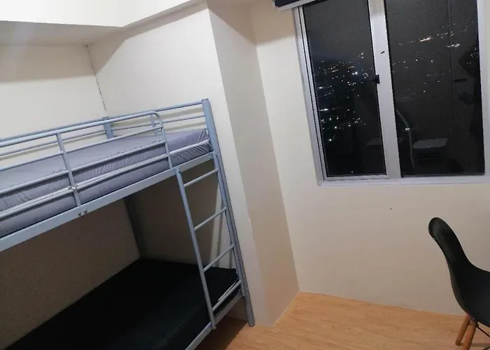 Private Twin For 2 With Shared Bathroom In Boarding Place - It Park Ostello Cebu