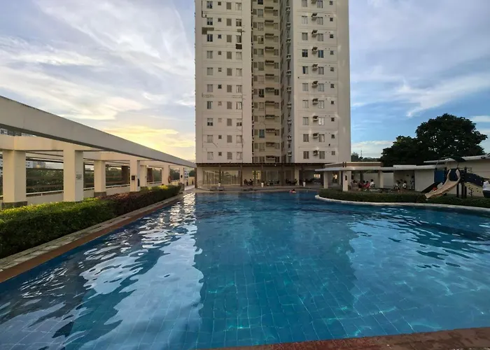 Private Twin For 2 With Shared Bathroom In Boarding Place - It Park Cebu